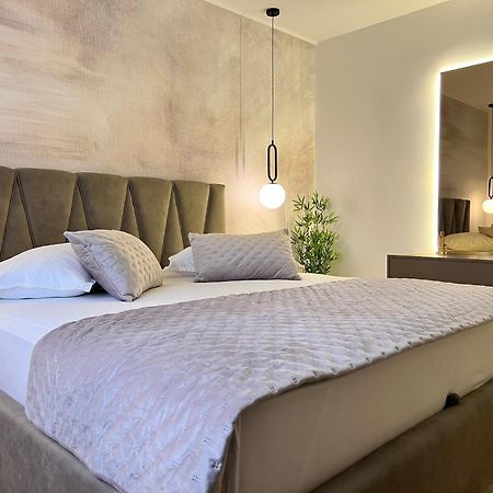 Apartmani Ivelic スペタル エクステリア 写真