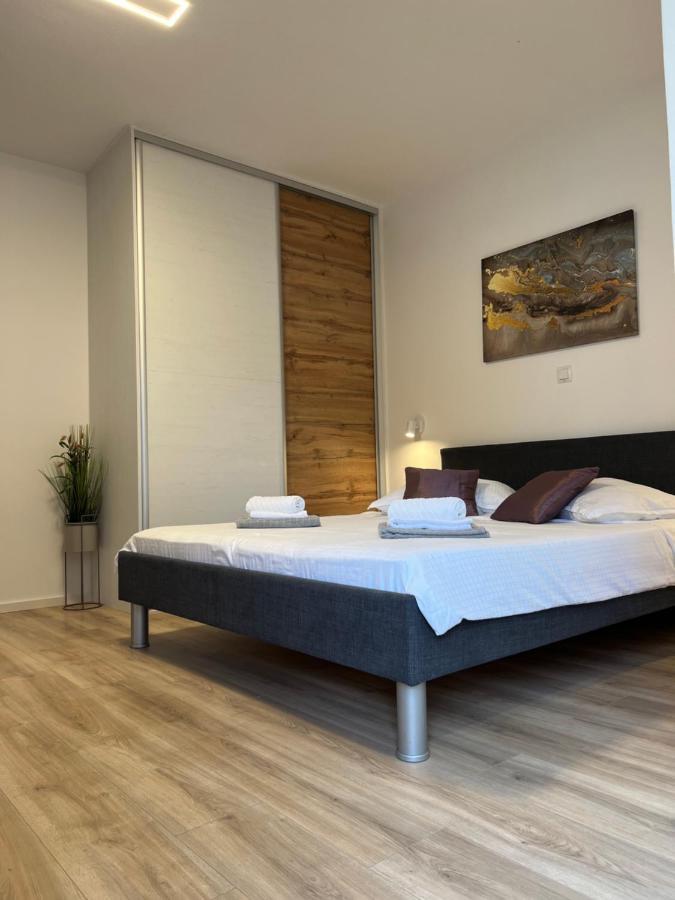 Apartmani Ivelic スペタル エクステリア 写真