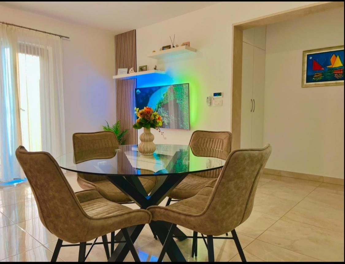 Apartmani Ivelic スペタル エクステリア 写真